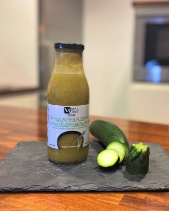 Crema ecológica de calabacín con un toque de menta fresca